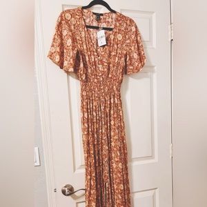 Forever 21 NWT Rust orange floral maxi dress